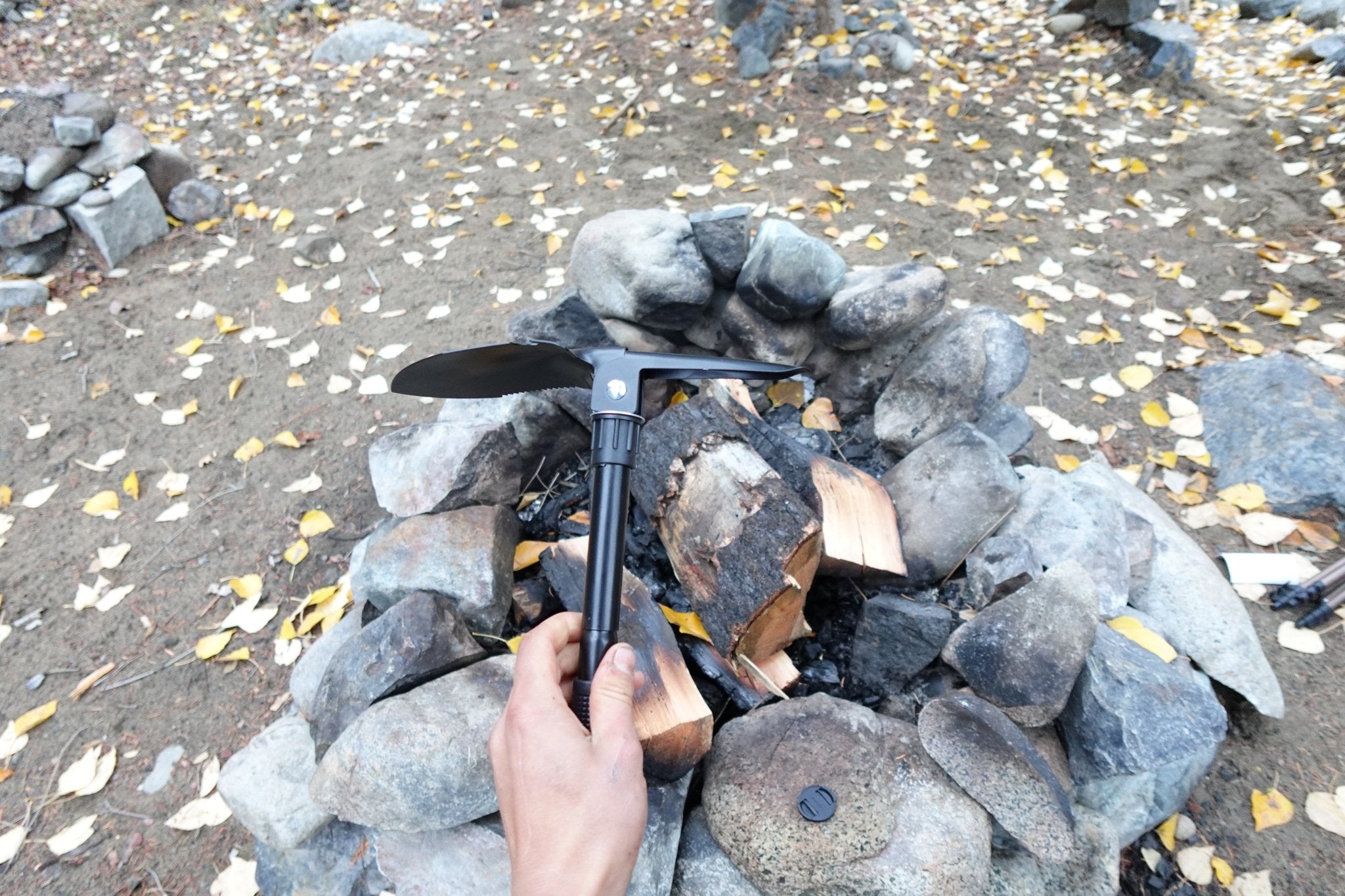 Military Buddy - 5 in 1 military shovel - Cambium Camping