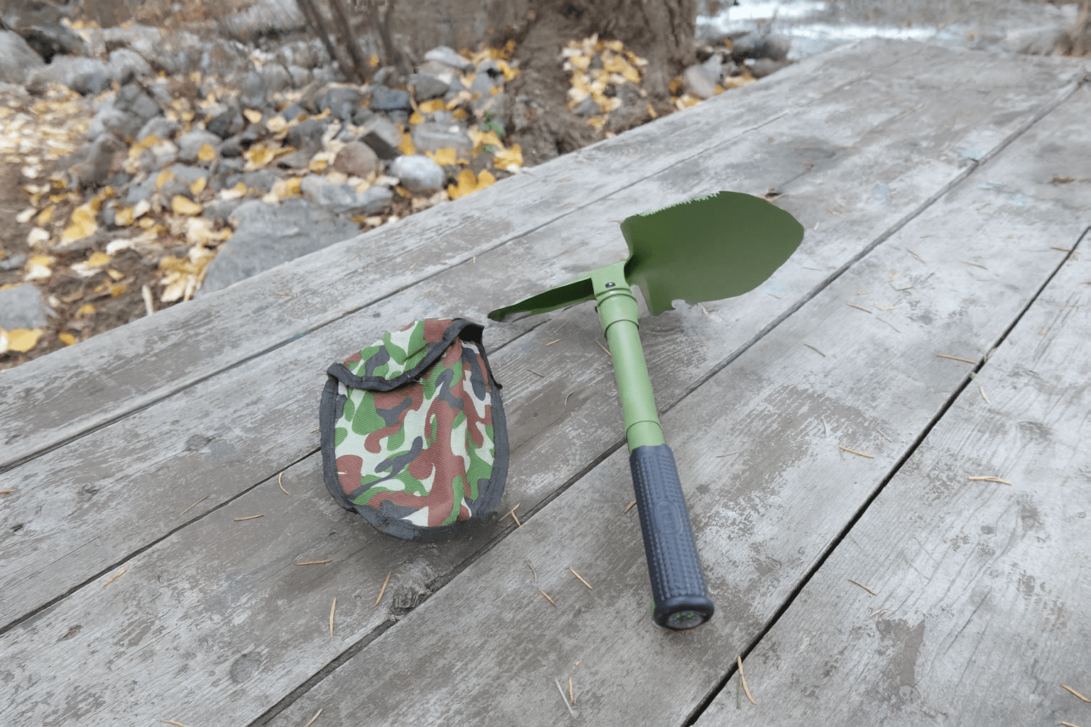 Military Buddy - 5 in 1 military shovel - Cambium Camping